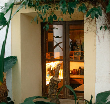 Discover the Atelier Experience: Crafting Bespoke Fragrances at Viti Vinci in Palma de Mallorca